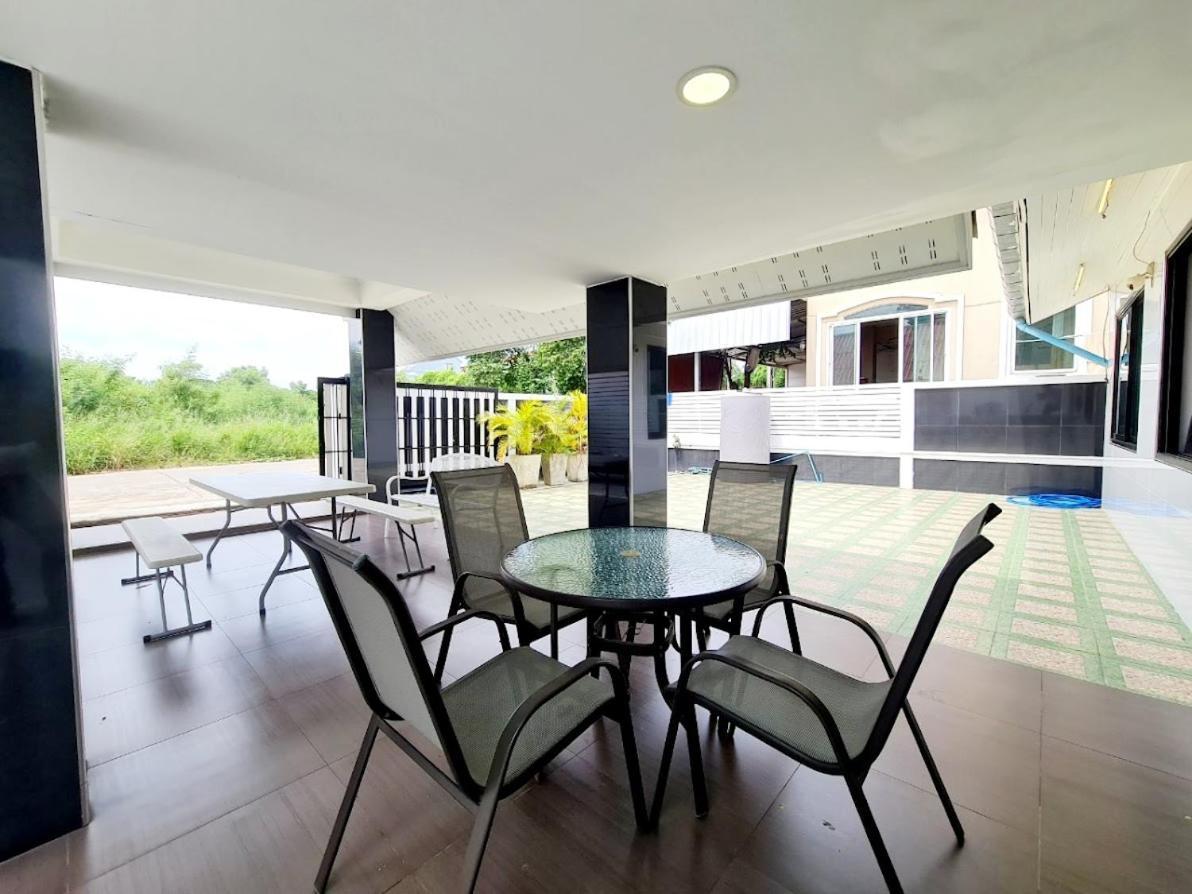 Baan Sasithorn Huahin Villa Exterior photo