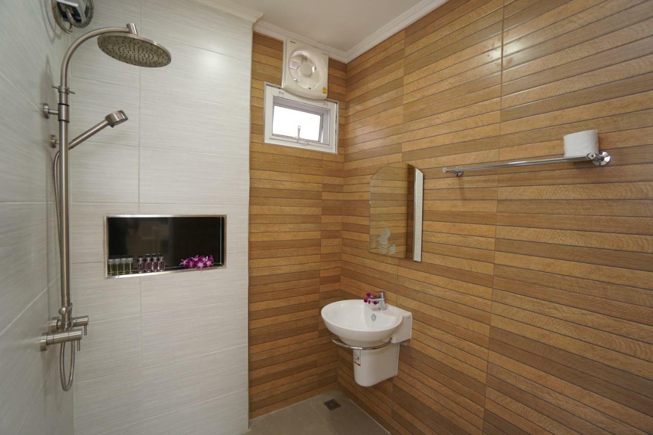 Baan Sasithorn Huahin Villa Exterior photo